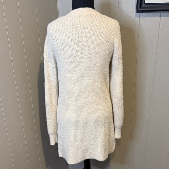 Jessica Simpson Women’s Small Cream Knit Cardigan - Picture 4 of 5